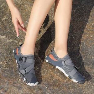 Chaussures aquatiques unisexes à bout fermé, sandales de plage antidérapantes, séchage rapide, chaussures de randonnée aquatique pour hommes et femmes - Product Image 4