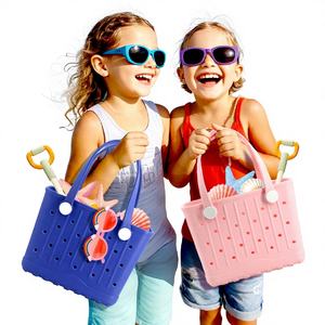 Bolsa de Playa de EVA para Niños, Pequeña, Ligera, Impermeable, Bolsa de Compras de EVA con Orificios, Bolsa de Mano de EVA Lavable para Camping - Product Image 1