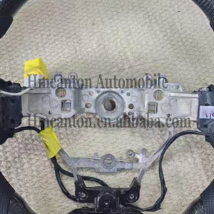Volante de Cuero Perforado y Fibra de Carbono para Autos CT200/ES/GS/RX/IS, Venta al Por Mayor - Product Image 2