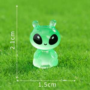 Offres Spéciales : Accessoires en Résine Kawaii Alien Spirit, Modèles Créatifs 3D en Résine de Dessin Animé, Ornements en Résine Luminescents pour la Décoration - Product Image 5