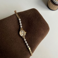 Montre à quartz pour femme, style ancien, bracelet perles, luxe léger, élégance et tempérament