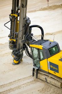 Epiroc FlexiROC D50 rupsband DTH boorinstallaties te koop, kernboorinstallatie met motor voor mijnbouw, down-the-hole boren. - Product Image 5