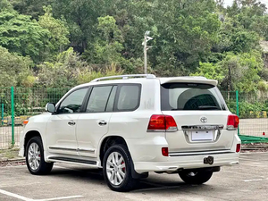 Utilisé pour L-a-n-d Cruiser LC200 4.0L V6 Édition Limitée Moyen-Orient 4x4 Permanent 8 Places Grand SUV Tout-Terrain Gauche Tissu - Product Image 4