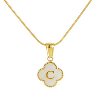 Collier Pendentif Femme Minimaliste en Acier Inoxydable Plaqué Or 18K avec Chaîne Serpent et Coquillage Blanc, 26 Lettres, Bijou en Stock Usine