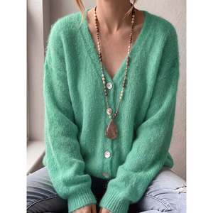 เสื้อคาร์ดิแกนคอวีสีชมพูสำหรับผู้หญิง - Product Image 6