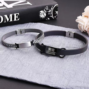 Accesorios para Mascotas al por Mayor, <span class=keywords><strong>Collar</strong></span> de Silicona para Perro y Gato con Placa de Identificación, Personalizado para Verano, Marca Personalizada, Múltiples Especificaciones - Product Image 4