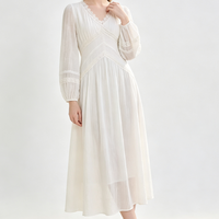 Robe longue maxi bohème personnalisée OEM pour femme, magnifique, col en V, manches longues, en dentelle fluide, pour la plage, avec doublure intérieure