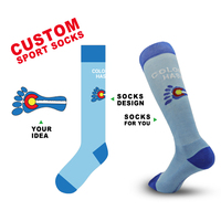 Chaussettes de sport personnalisées OEM à faible MOQ avec logo et motif, chaussettes athlétiques en gros, chaussettes de sport en coton pour hommes avec logo personnalisé
