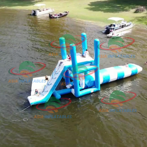 Tour de saut flottante gonflable, <span class=keywords><strong>jeu</strong></span> de parc aquatique, tour <span class=keywords><strong>d</strong></span>'<span class=keywords><strong>action</strong></span> flottante gonflable avec glissière et jet <span class=keywords><strong>d</strong></span>'<span class=keywords><strong>eau</strong></span> - Product Image 2