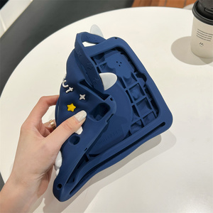 Ốp điện thoại máy tính bảng hình phi hành gia hoạt hình bằng silicon cho iPad Air4 Air5 10.9 inch, xoay 360 độ - Product Image 2