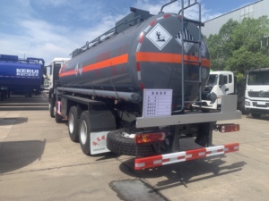 Camión <span class=keywords><strong>Cisterna</strong></span> HOWO 6x4 con Transmisión Manual, Nuevo, Capacidad de 30000L, Motor de 251-350hp, Capacidad de Carga de 11-20T - Product Image 5