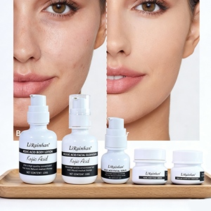 Kit de Cuidado de la Piel con Ácido Kójico, Crema Facial Aclarante, Suero Blanqueador para Axilas e Hidratante - Product Image 1