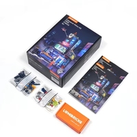 Lumibricks 17009 2026 Nouvelle Série Cyberpunk MOC Station de Montage Scène Urbaine Modèle Jouets Cadeau 1716 Pièces Ensembles de Blocs de Construction