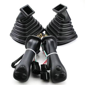 ยางหุ้มคันบังคับรถขุด Doosan 4 ปุ่ม พร้อมปลั๊ก สำหรับรถเครนรุ่น 225-9 - Product Image 4