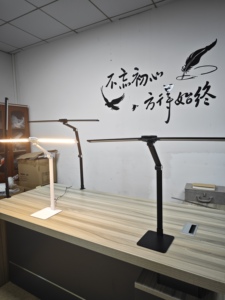 Hiện đại sang trọng <span class=keywords><strong>LED</strong></span> bàn đèn kiến trúc sư văn phòng bảng ánh sáng với bảo vệ mắt thay đổi độ sáng điều khiển cảm ứng cho nhà - Product Image 6