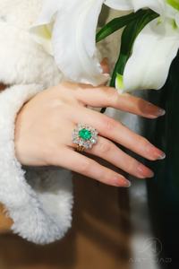 Anillo de Esmeralda Muzo y Diamantes Cultivados en Laboratorio, <span class=keywords><strong>Oro</strong></span> de 9K, Diseño Versátil 3 en 1, Alternativa de Alta Joyería de Lujo a un <span class=keywords><strong>Precio</strong></span> Accesible - Product Image 4