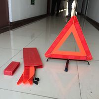 2025 Triangle d'avertissement d'urgence en matériau PMMA rouge pour véhicules Kit de trois packs en un réflecteur Triangle réfléchissant