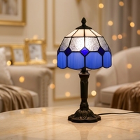 Lampe de table LED moderne de luxe en verre teinté avec lumière blanc chaud pour la décoration intérieure de chambre à coucher