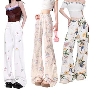 Pantaloni Estivi da <span class=keywords><strong>Donna</strong></span> alla Moda 2026, Casual a <span class=keywords><strong>Vita</strong></span> Media Elasticizzata, Antivento in Tela con Stampa Floreale, Stile Vintage Streetwear - Product Image 2