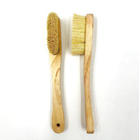 Brosse de nettoyage en bois massif de hêtre avec poils de sanglier pour l'escalade et l'extérieur 25x3cm