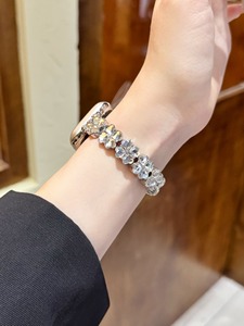 BEEFLYPOWER Nouveau <span class=keywords><strong>bracelet</strong></span> élastique trèfle à quatre feuilles avec diamants et drainage <span class=keywords><strong>unique</strong></span> pour <span class=keywords><strong>Apple</strong></span> <span class=keywords><strong>Watch</strong></span> Series 11 10 49mm - Product Image 4
