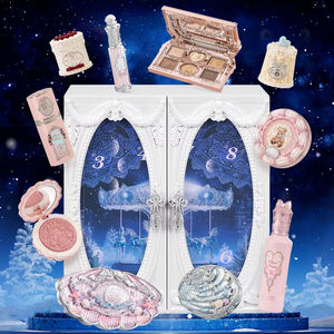 Coffret cadeau édition limitée de Noël Flower Knows Snow House, grand gloss à lèvres, blush, fard à paupières, ensemble complet de maquillage, cadeau de fête - Product Image 1