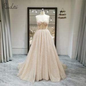 RuolaiLWC6675セクシーなウエディング恋人スパゲッティストラップAラインパーティーガウンレースシャイニングロングイブニングドレス - Product Image 1