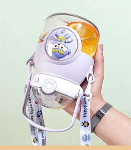 Mode été mignon enfants garçon grande capacité <span class=keywords><strong>de</strong></span> qualité alimentaire étudiant femmes bouteilles d'<span class=keywords><strong>eau</strong></span> en plastique portables - Product Image 3