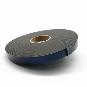 Cinta selladora de espuma de PVC de baja densidad de un solo lado, cinta de junta automotriz troquelada suave con adhesivo acrílico para sellado de alerones - Product Image 3