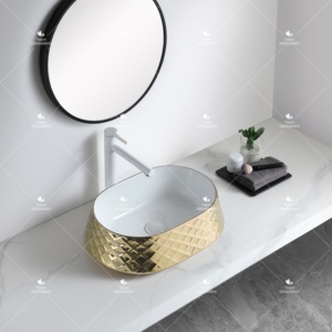 Chaozhou Usine <span class=keywords><strong>Pas</strong></span> <span class=keywords><strong>Cher</strong></span> Prix Galvanoplastie Table Top Forme Ovale Lavabo En <span class=keywords><strong>Céramique</strong></span> À La Main Art Évier pour Salle De Bains - Product Image 3