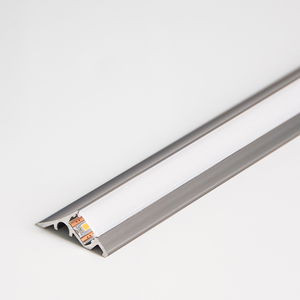 Oberflächen montierte 45 °-Beleuchtung Geschweißtes <span class=keywords><strong>Fredd</strong></span> 12V 24V Einbau-oder oberflächen montiertes LED-Streifen licht - Product Image 4