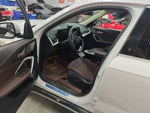 Modelo 2023 de <span class=keywords><strong>BMW</strong></span> <span class=keywords><strong>X1</strong></span>, <span class=keywords><strong>XDrive</strong></span> 25Li. Está propulsado por un motor turboalimentado de 2,0 T. - Product Image 3