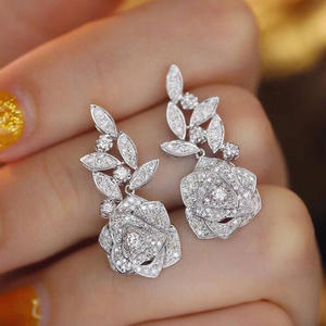 Pendientes de gota con flor de diamante blanco champán para mujer, románticos, para boda, con engaste pavé en oro blanco, corte marquesa, joyería fina - Product Image 3