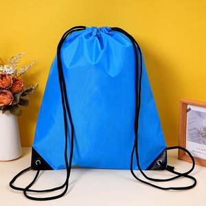 Sac à dos de sport personnalisé avec logo, pour la gym, le football, le basketball, l'entraînement, en polyester, imperméable, avec cordon de serrage et fermeture éclair - Product Image 2