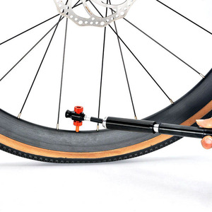 Pompe à vélo PRO STAR, gonfleur CO2, mini pompe portable haute pression 160 PSI en alliage d'aluminium, valves <span class=keywords><strong>Schrader</strong></span>/Presta (françaises/américaines) - Product Image 4