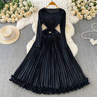 Robe Vintage Haut de Gamme Luxe Léger Strass Thermocollés Col en V Femme Style Sophistiqué Taille Plissée Jupe Évasée