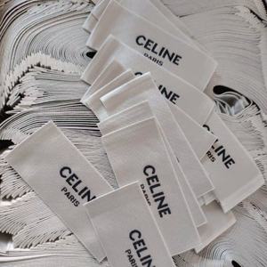 Etichette personalizzate <span class=keywords><strong>per</strong></span> vestiti con collo in tessuto damascato etichette <span class=keywords><strong>per</strong></span> abbigliamento etichette indumento <span class=keywords><strong>per</strong></span> vestiti - Product Image 1