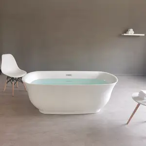 自立型浴槽シンプルなデザイン白いアクリル浴槽自立型浴槽モダンなスタイル