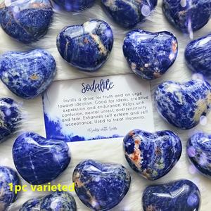 Venta al por Mayor de Piedras de Sodalita en Forma de Corazón, Cristal Curativo Natural Pulido para Decoración del Hogar y Regalos Navideños - Product Image 1