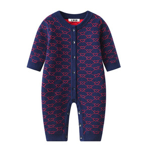 Ensemble barboteuse et bonnet en <span class=keywords><strong>tricot</strong></span> 100 % coton <span class=keywords><strong>de</strong></span> haute qualité, tenue douce et confortable pour nouveau-né avec motif cœur pour le printemps et l'automne - Product Image 4