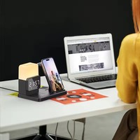 Nieuw 15W snel draadloos oplaadstation, desktop 6-in-1 draadloze oplader met nachtlampje en wekker