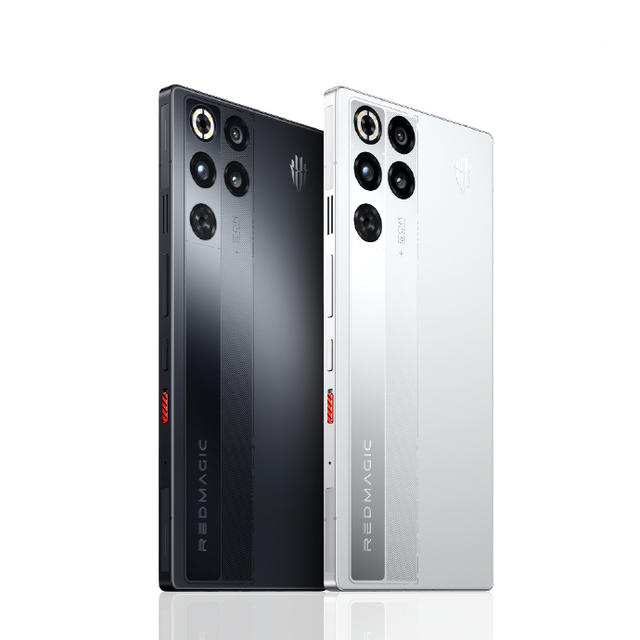 Red Magic 11 Pro Snapdragon 8 Gen 5 Above 8000mAh Battery Dual SIM OLED 144Hz Display 5G Gaming Smartphone IPX8 Water Resistance