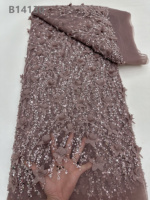 CHOCOO Tissu en dentelle à paillettes brodées en gros, tulle à sequins et perles, tissu en dentelle blanche à fleurs 3D pour robe