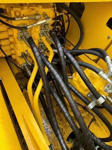 Excavatrice Komatsu PC200-8 d'occasion de 20 tonnes en stock à prix avantageux, robuste, durable et puissante, à vendre. - Product Image 6