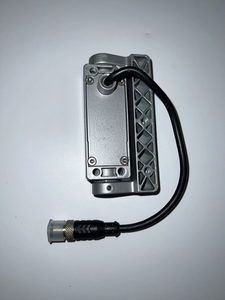 Nuevos interruptores de seguridad metálicos industriales Pizzato para AA052C-0.2PM 100% originales - Product Image 3