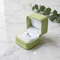 Boîte à bijoux en cuir PU personnalisée Fandi, boîte à coins arrondis, emballage de bijoux avec éclairage, boîtes à bijoux LED de luxe