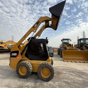 Chargeuse sur pneus d'occasion Caterpillar 246D, 3,4 tonnes, compacte, testée sur chantier agricole, de construction et routier, d'origine japonaise - Product Image 5