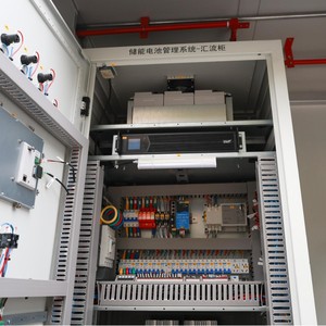 Armoire de stockage d'énergie industrielle conteneurisée Yangde Electric 1,2 MWh, batterie LiFePO4, refroidissement par air, IP54, réseau hybride - Product Image 3