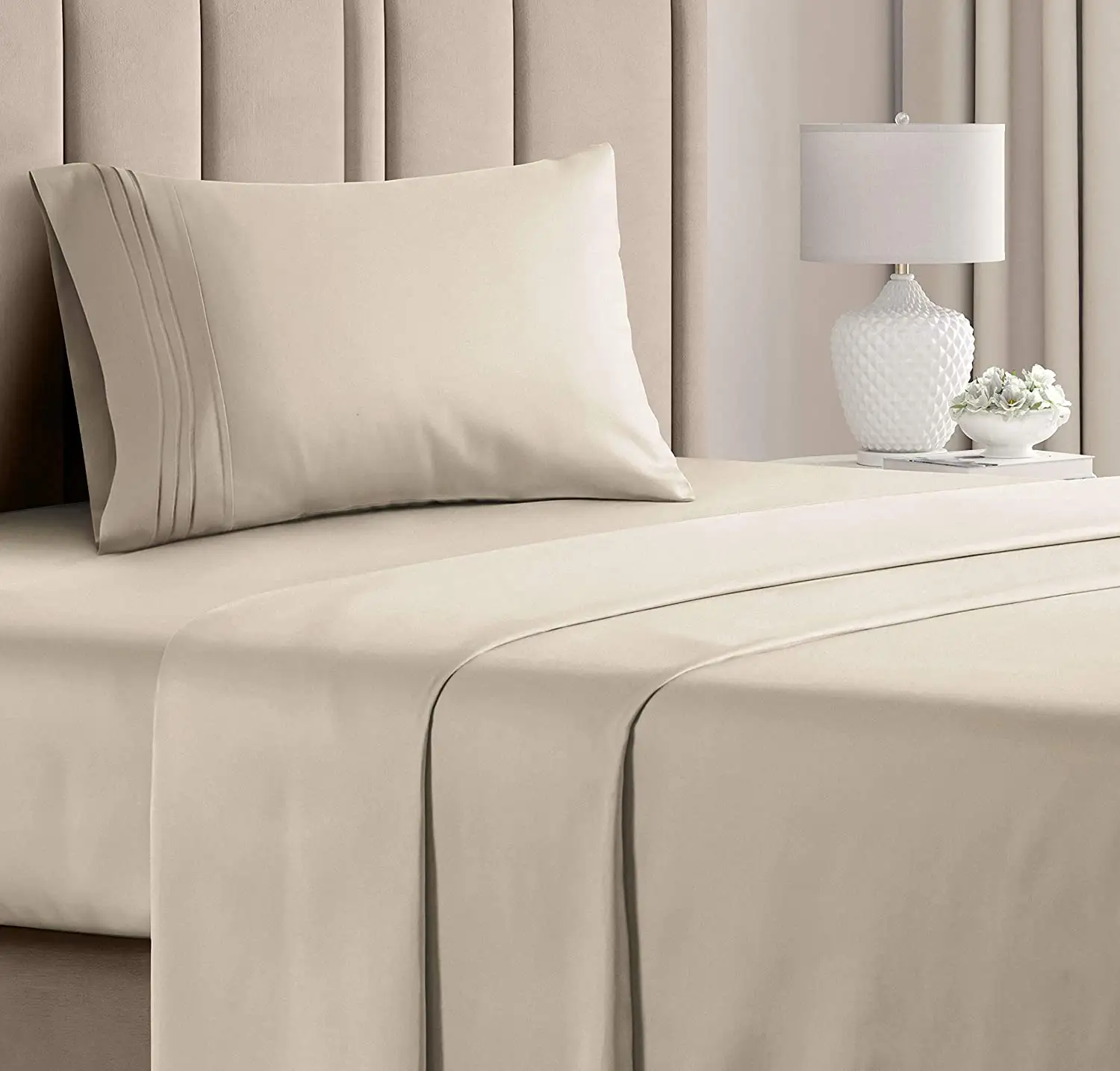 Custom 1000 Thread Count 100% Cotton 4 Pcs Bedsheet Hotel Design Bedding Bed OEM ODM New Designs Bed sheets