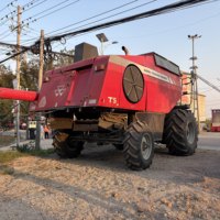 Mesin Panen Gabah Bekas Massey Ferguson 4LZ-13 Combine Harvester dengan Kecepatan Pemasukan 13kg/detik